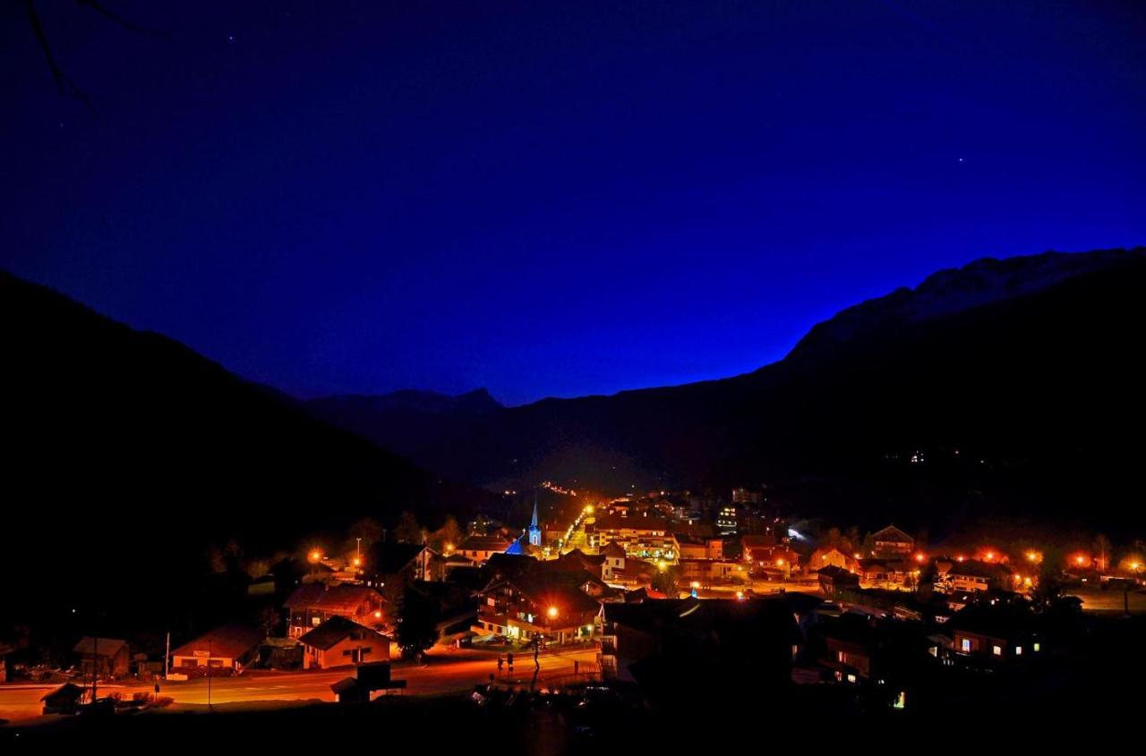 Hotel Les Aravis Saint-Jean-de-Sixt Eksteriør billede